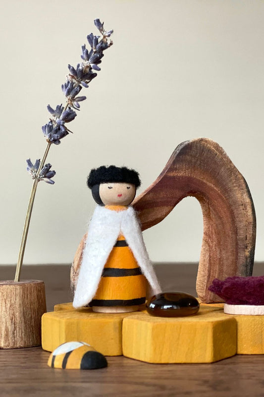 Honeycomb Bees / Nature Inspired Little Playset
